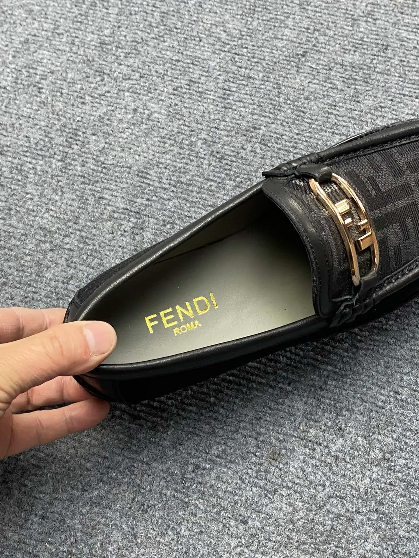 Men's Men's Shoes Men's Men's Shoes 💰900FENDI Fendi Men's Breathable and Comfortable Leather Shoes. Original development. The leather outsole is made of leather. Counters copy one to one. Imported counter cowhide. Imported water dyes cattle. 38 to 44. (45.46. can be ordered. 47.
